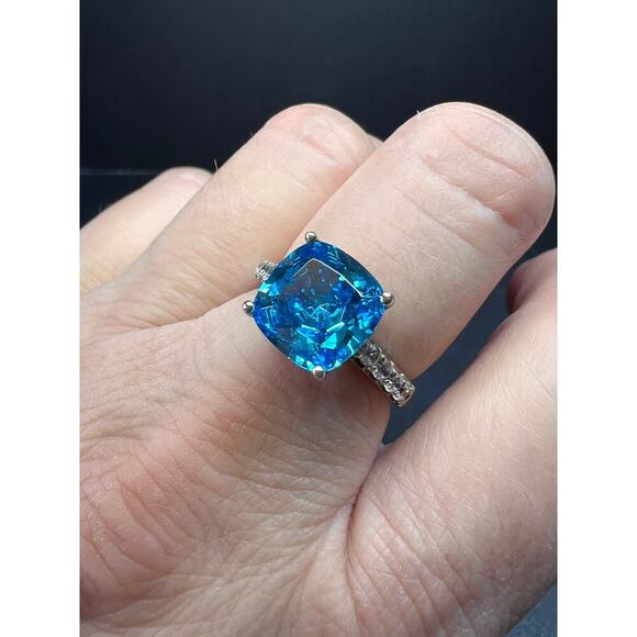 Aqua blue CZ sterling silver ring size 8 - Picture 2 of 16